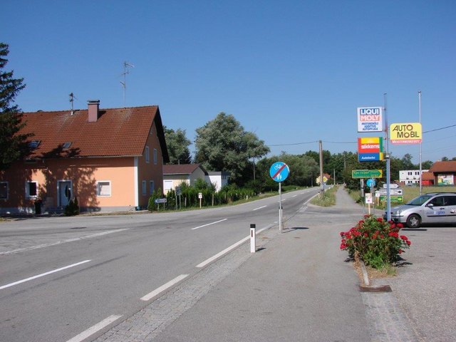Die sogenannte "Furthnerkreuzung" in Taufkirchen soll zum Kreisverkehr werden – da sind sich alle Parteien einig.