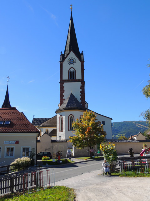 Die Wallfahrts- und Pfarrkirche Mariapfarr wird erstmals 923 nach Christi Geburt in einem Dokument erwähnt.