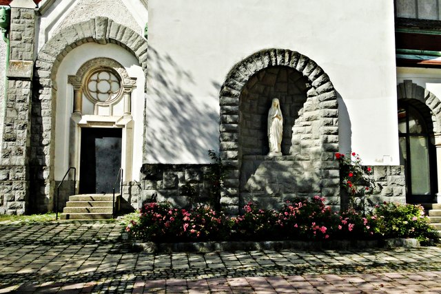 Ostseite mit Seiteneingang