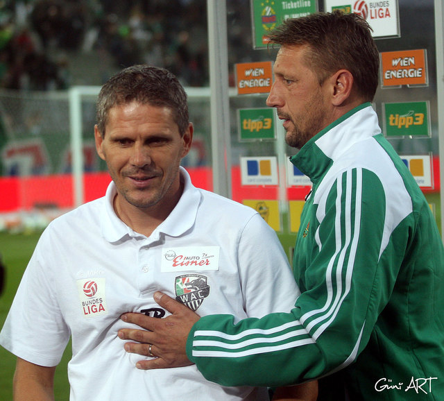 Didi Kühbauer und Zoki Barisic vor Anpfiff.  FOTO: Güni ART