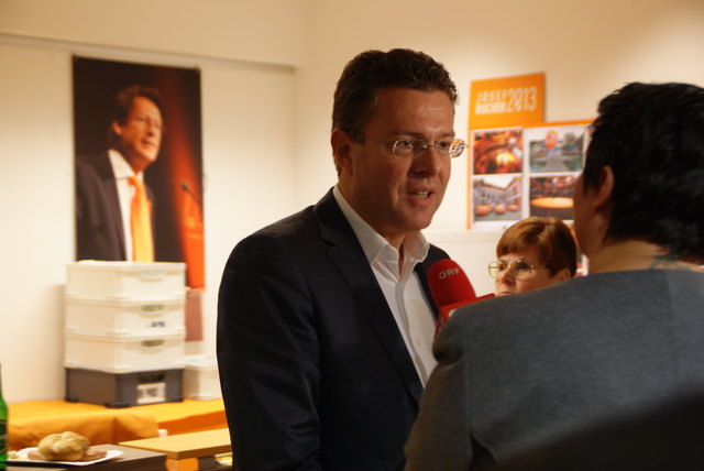 Herbert Scheibner hofft, dass das BZÖ die Hürde ins Parlament noch überspringt.