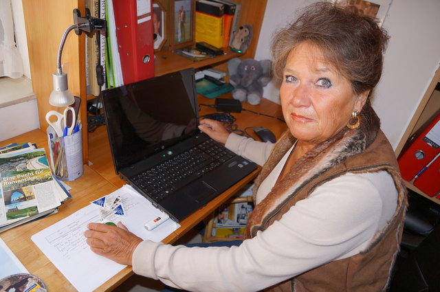 Ortsvorsteherin Traude Balaska ist über fehlende Verbindungen verärgert: "Das kostet uns alle Zeit und Nerven." | Foto: Cornelia Grobner