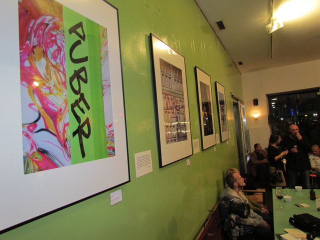 Bis zu 1.500 Euro werden hier für ein "Kunstwerk" von Puber verlangt.