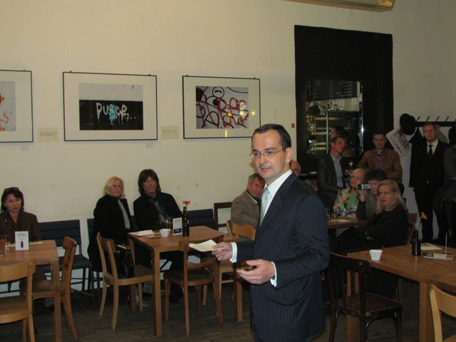 Veranstalter Georg Grubhofer ist überzeugt, dass Puber Kunst schafft.