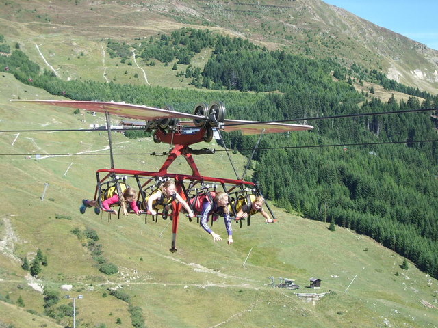 Spaß mit dem Fisser Flieger hatten die SchülerInnen des BRG Imst. | Foto: Foto: BRG Imst