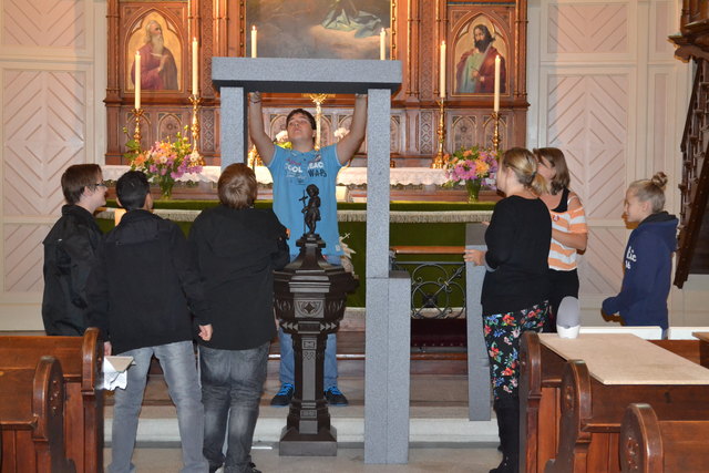 Konfirmanden gestalten den Festgottesdienst mit