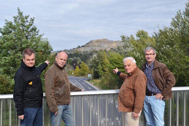 Die Vertreter der BI Pfaffenberg: Ing. Peter Reichel, Ing. Manfred Gürth, Adolf Reichel und Ing. Gerald Putz.