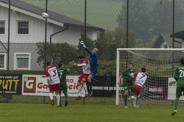 Der Stadlinger Schlussmann, Andi Michl, bewies auch in diesem Match seine ausgezeichnete Form 1.