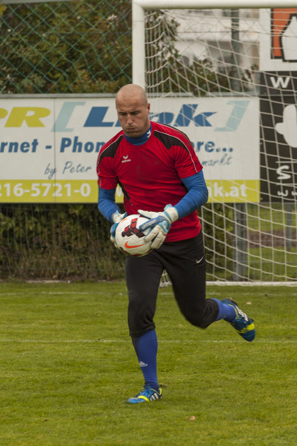 Andi Michl beim Aufwärmen vor dem Match.