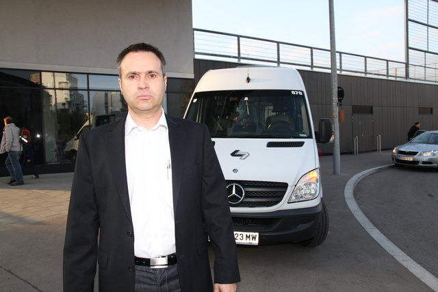 Gnadenloses Halteverbot: Vater Herbert Andert und sogar Eltern von behinderten Kindern sind die Leidtragenden.