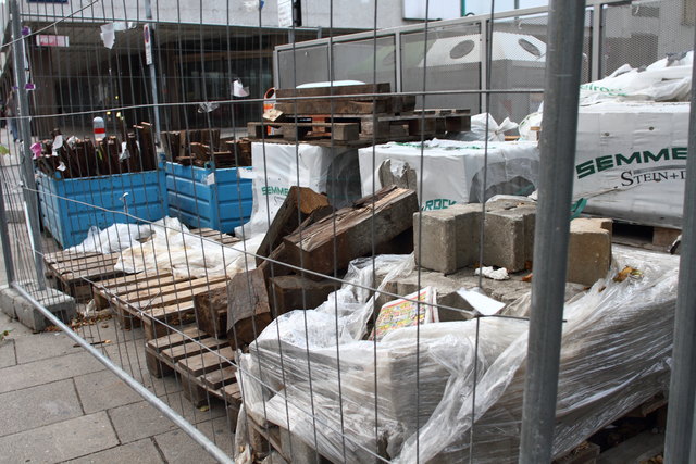 Bauschutt in der Schloßhoferstraße | Foto: Pilz