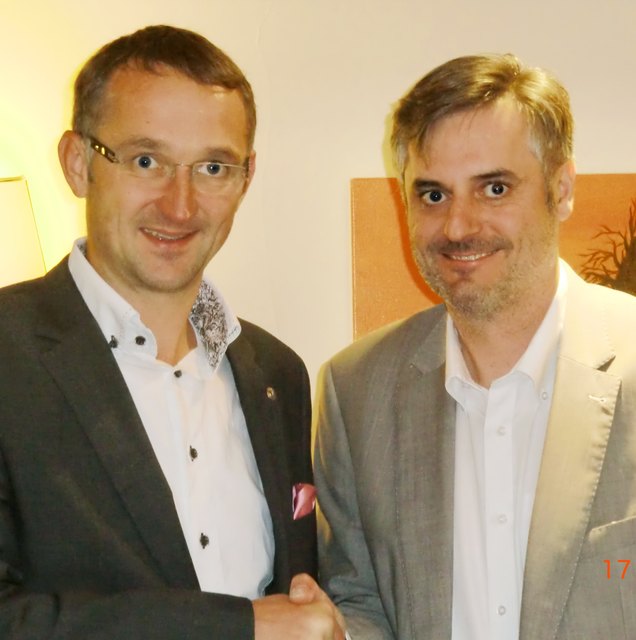 Walter Leinweber (l.) folgt Michael Neubauer als Präsident der Kiwanier. | Foto: Kiwanis Club