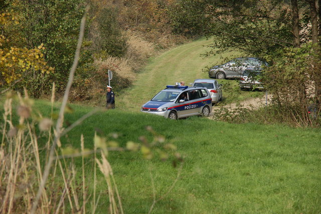 Auch die Polizei war gekommen. Einschreiten mussten die Beamten aber nicht.