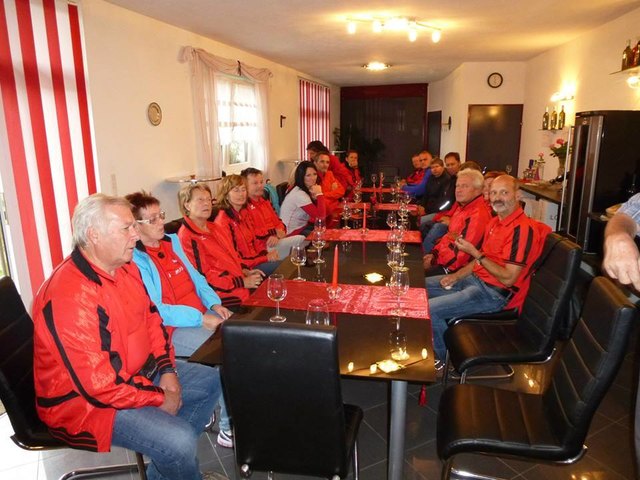 Weinverkostung im Weinbaubetrieb Loos