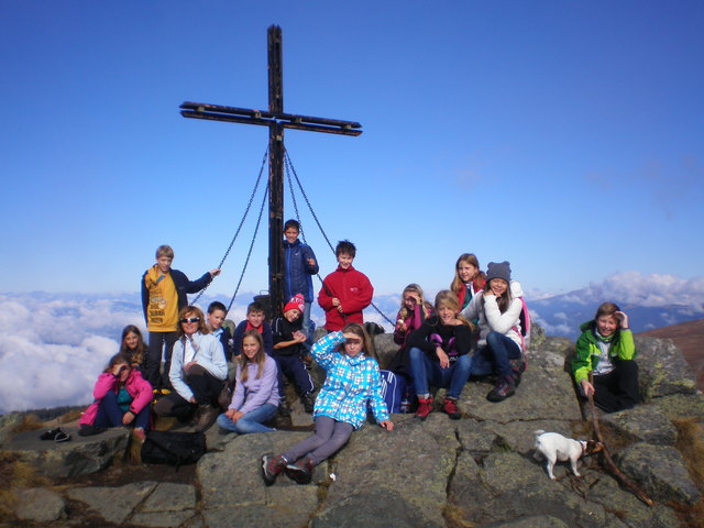 1. Klasse der NMS Klein St.Paul am 2044m hohen Gertrusk