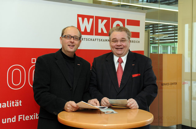 Das engagierte Führungsteam Dr. Herbert Samhaber (re) und Ing. Mag. Thomas Wolfmayr, MBA setzt die Branchenziele erfolgreich um. | Foto: WKO-Fachgruppe OÖ Finanzdienstleister, Abdruck honorarfrei