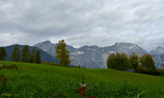 hier beginnt die Wanderung zum Wasserfall und zur Burg