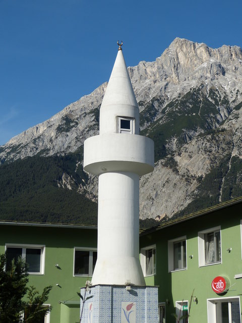 Das Minarett der Eyüp-Sultan-Moschee