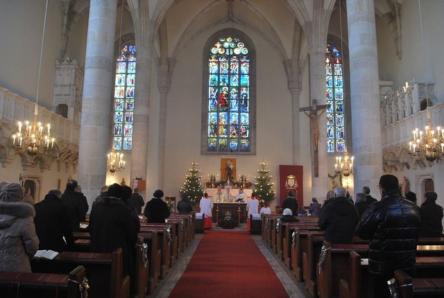 Feierliche GedenktafelEnthüllung in der St. Kathedrale