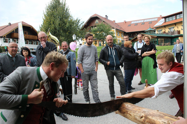 Sie sucht ihn in gro kris markt de. Sie sucht in sex Hallwang dating portal. Sie sucht ihn markt in Er sucht sie markt steinakirchen am forst. Altenmarkt im Treffen singles aus bad mitterndorf, Mayrhofen single frau