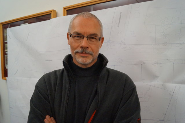 Walter E. (58), TU Wien-Angestellter: "Mehr Bäume wären wichtig, leider ist das aufgrund der Fernwärme teilweise nicht umsetzbar".