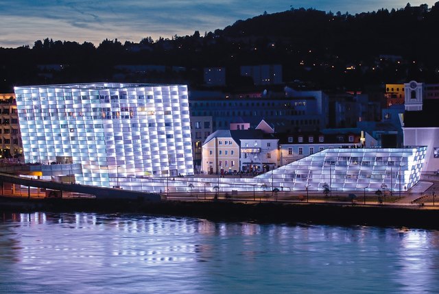 Im Ars Electronica Center wird künftig mehr gespart. | Foto: Nicolas Ferrando