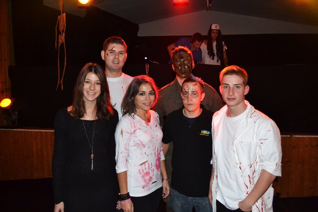 Babsi Serringer, Paul Strohmayer, Veronika Pinkl. Thomas Alschinger und Gernot Gruber freuten sich über zahlreiche Besucher.