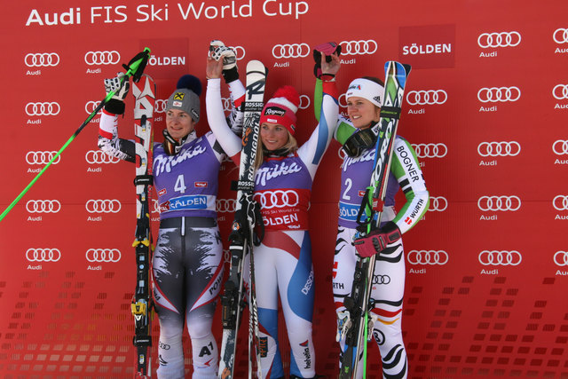 v.l.: Kathrin Zettel (AUT), Lara Gut (SUI) und Viktoria Rebensburg (GER)