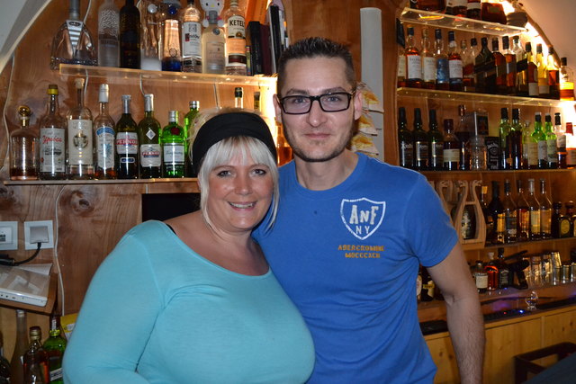 Ines Hadner-Weintögl und ihr Mann Peter freuten sich über zahlreiche Geburtstagsgäste.