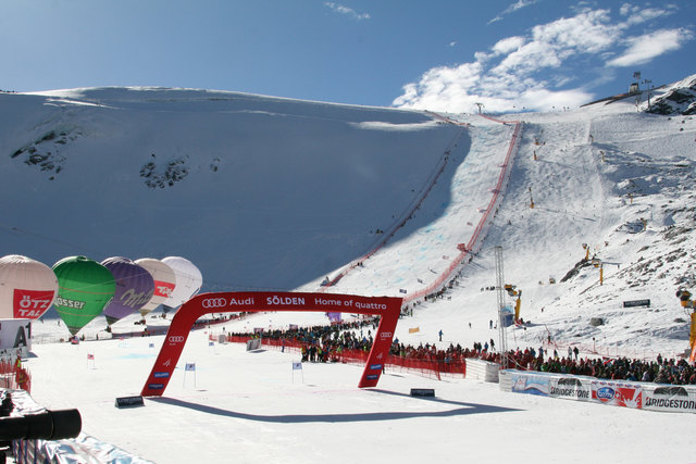 Der schwere Rennhang auf dem Rettenbach_Gletscherin Sölden.
