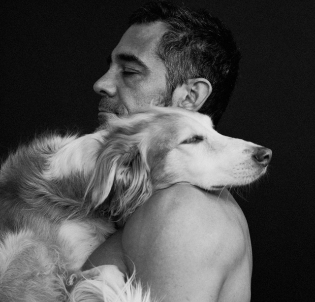 Von wegen Pflegehund: Streuner Max ist gekommen, um zu bleiben. | Foto: Andreas Wall