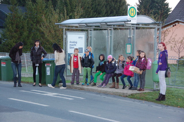 Mehr Sicherheit: Durch die Ortsgebietserweiterung ist die Bushaltestelle in Bierbaum-West bald in der 50er-Zone. | Foto: KK
