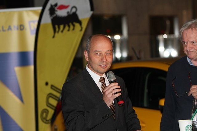 Sponsor Eni im Gespräch mit Holenia
