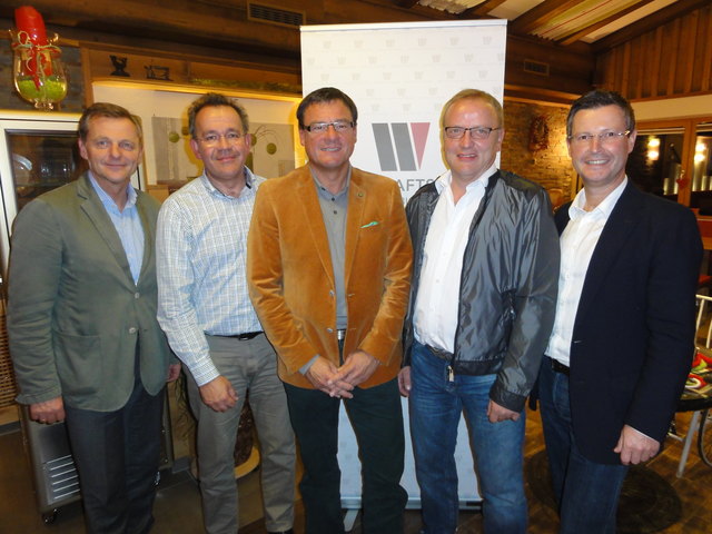 Bezirksobmann LAbg. Hans Scharfetter, DI Georg Hinterleitner, Alfred Reindl, Josef Gfrerer und Kurt Katstaller (Politischer Referent WB). | Foto: Foto: WB