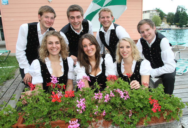 Neben den "Jungen Stimmen" singen im Stadtsaal "Die 5 Gailtaler" und das "Kärntner Doppelsextett" | Foto: KK