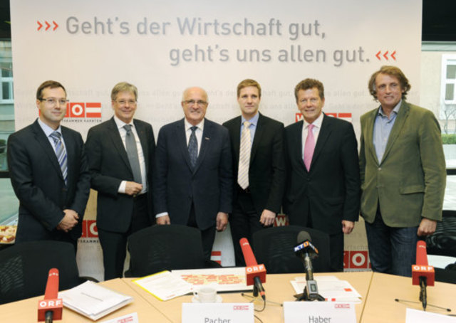 PK Kärntner Investitions- und Konjunkturkonferenz. Dr. Markus Bliem, LH Dr. Peter Kaiser, Präs. Franz Pacher, DDr. Gottfried Haber, LR Dr. Wolfgang Waldner, Dr. Reinhard Lebersorger | Foto: fritzpress