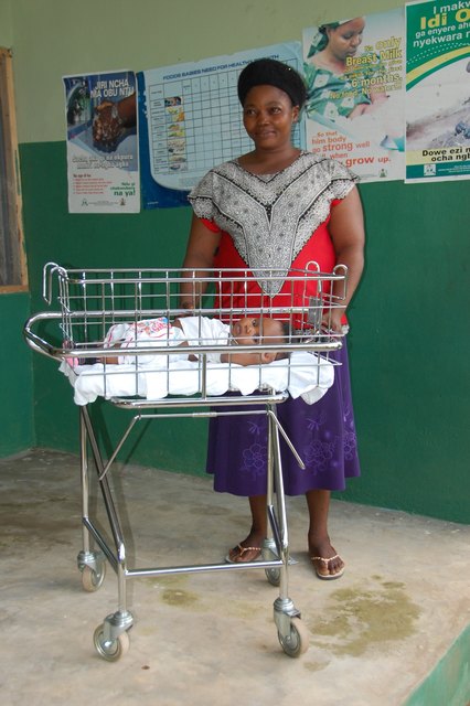 Die neuen Babybettchen in Nigeria.