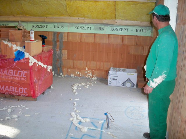 PU-Schaum entwickelte Eigendynamik