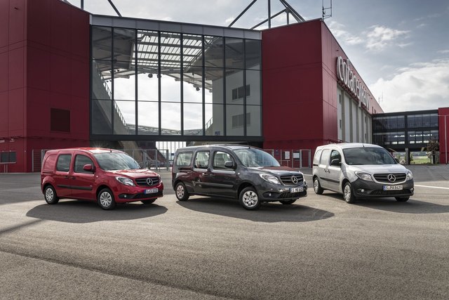 Mercedes-Benz bringt Citan 111 CDI mit 110 PS-Dieselmotor und Citan 112 mit 112-PS-Benziner. Der  Kombi Extralang folgt im Frühjahr 2014 . | Foto: Mercedes-Benz