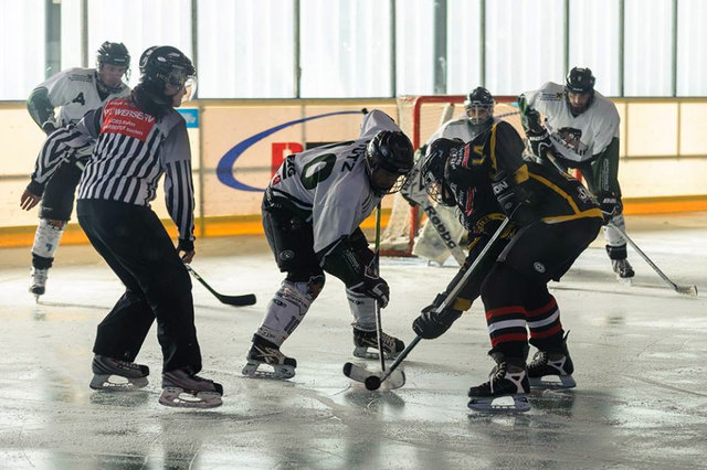 Zweiter Sieg im zweiten Spiel: Die Innviertel Penguins sind sensationell in die Landesliga gestartet und wollen sich nun an der Tabellenspitze festsetzen. | Foto: Innviertel Penguins