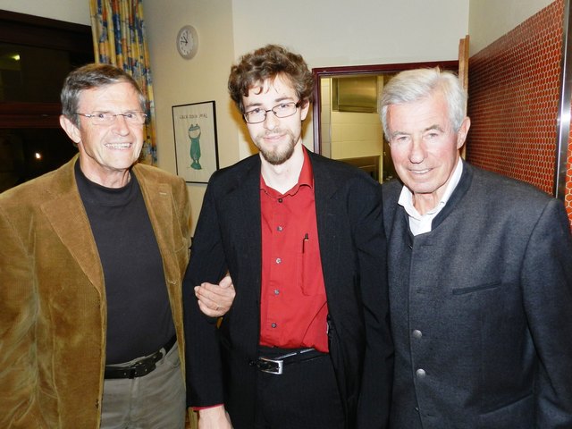 Der Buchautor Mag. Thomas Schwaiger mit den Beiräten Dr. Otmar Koch und Dr. Albert Fiegl nach der Buchpräsentation
