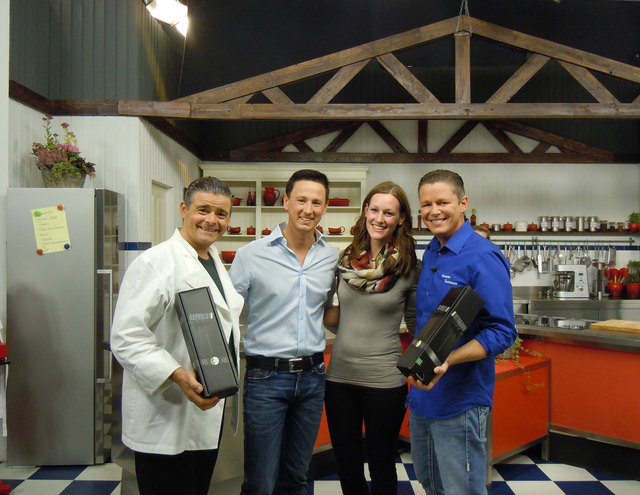 Im Wiener ORF-Studio bei "Frisch gekocht": Andi, Martin Paminger mit seiner Freundin Elisabeth Seyfried und Alex. | Foto: privat