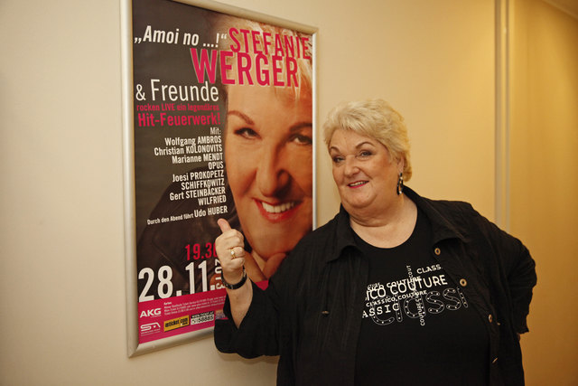 Auch mit 62 Jahren noch ein Energiebündel: Sängerin Stefanie Werger. | Foto: Wallentin