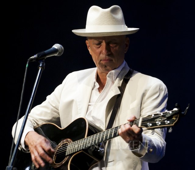 Vlado Kreslin spielt am 2. und 3. Dezember seine bereits traditionellen Dezemberkonzerte im Cankarjev dom in Laibach | Foto: Polona Eržen