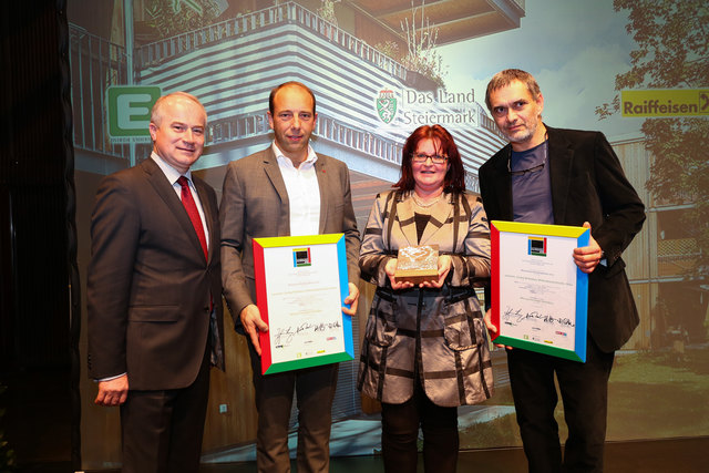 LR Johann Seitinger, GF ZM Bernhard Neubauer, Betina Eckel (GF Frohnleitner), Arch. Peter Zinganel. | Foto: Frankl