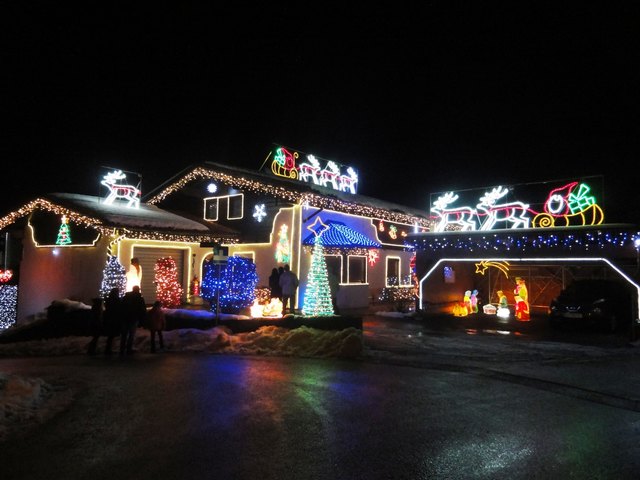 Die Stromkosten der Gemeinden und Haushalte  steigen in der Weihnachtszeit enorm. | Foto: Wilhelm Mair