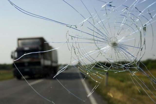 Steinschlag während Fahrt