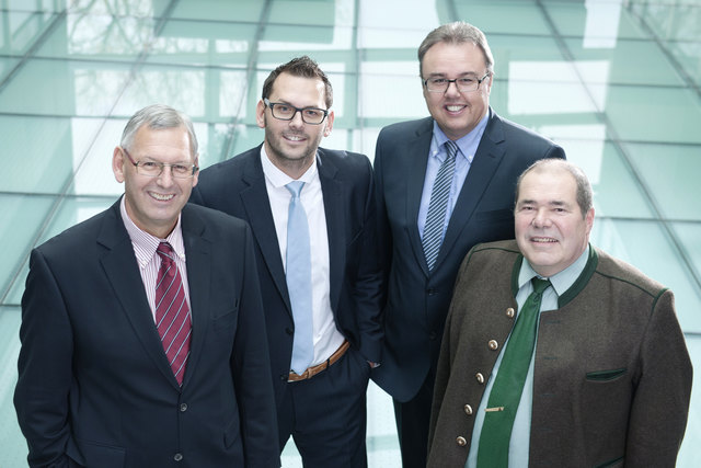 Der derzeitige Geschäftsführer Franz Mayer mit Mag. (FH) Christian Mayer, Wolfgang Gschwentner und Ing. Markus Atzl (v.l.). | Foto: Gretter