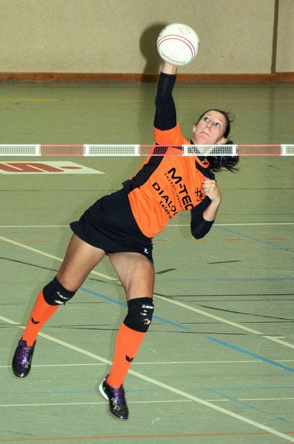 Nina Steininger holte mit dem Team von Arnreit zum Auftakt einen Sieg. | Foto: Foto: Lindorfer