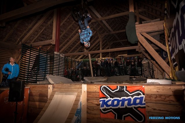 Waghalsige Super Flips, Whips, Jumps und vieles mehr entschieden über die besten Plätze. | Foto: Ridingroom